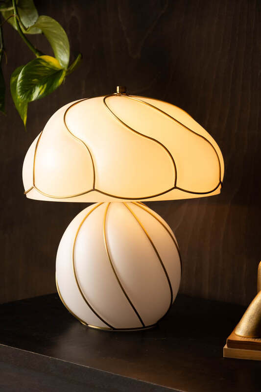 Beautiful Mushroom Hayworth Table Lamp