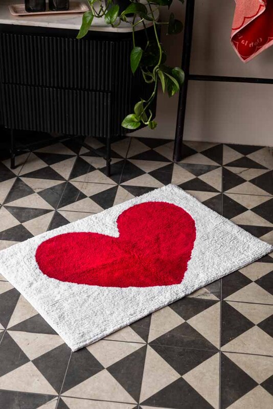 LOVE Tufted Cotton Bath Mat