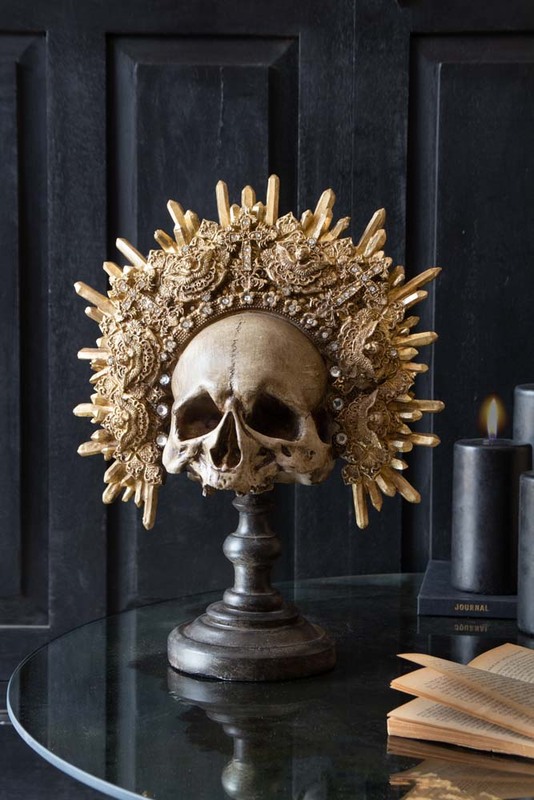 Natural King Skull Ornament