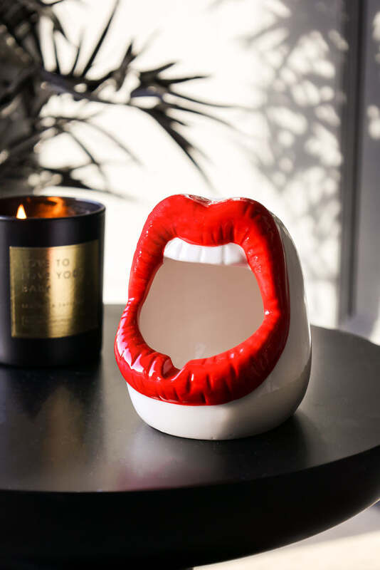 Red Lips Ashtray